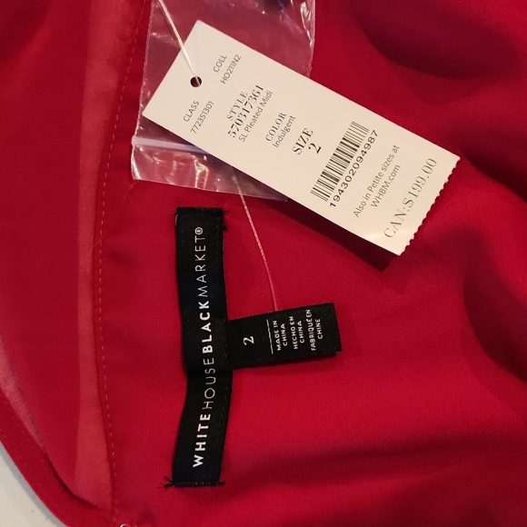 🆕️ White House Black Market Red Pleated Dress - Picture 9 of 9